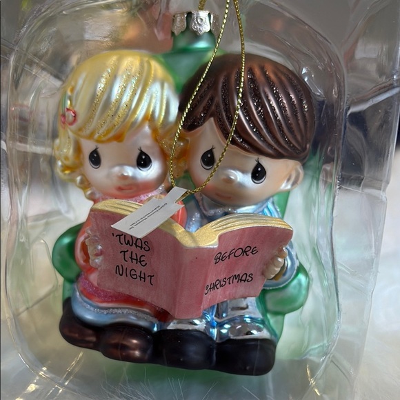 Vintage Precious Moments Ornament - Blonde and Brunette Reading - Picture 2 of 3